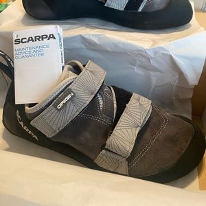 Scarpa Origin Climbing Shoes - Men’s 43.5 EU (size 10 US)